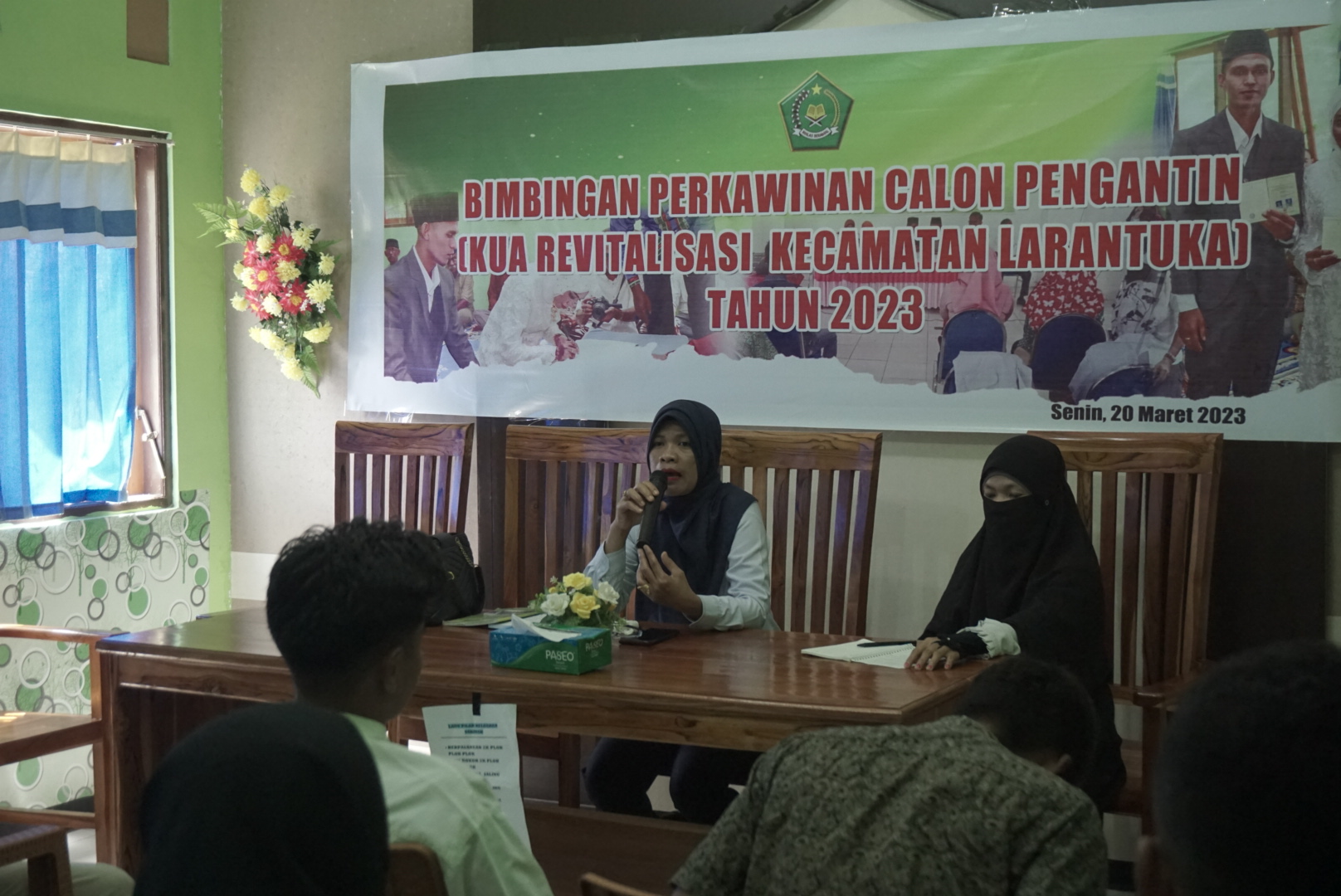 You are currently viewing KETUA PENGADILAN AGAMA LARANTUKA MENJADI SALAH SATU PEMATERI DALAM KEGIATAN BIMBINGAN PERKAWINAN CALON PENGANTIN YANG DISELENGGARAKAN OLEH KANTOR URUSAN AGAMA KECAMATAN LARANTUKA