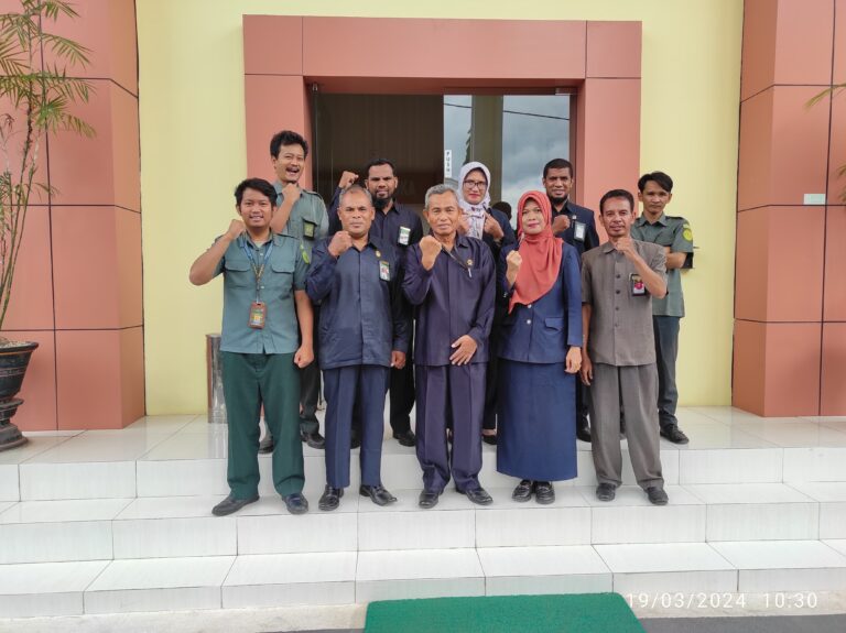 Read more about the article HAKIM TINGGI PENGAWAS PENGADILAN TINGGI AGAMA KUPANG BERKUNJUNG KE PENGADILAN AGAMA LARANTUKA DALAM RANGKA PENGAWASAN DAN PEMANTAUAN LAYANAN PERADILAN