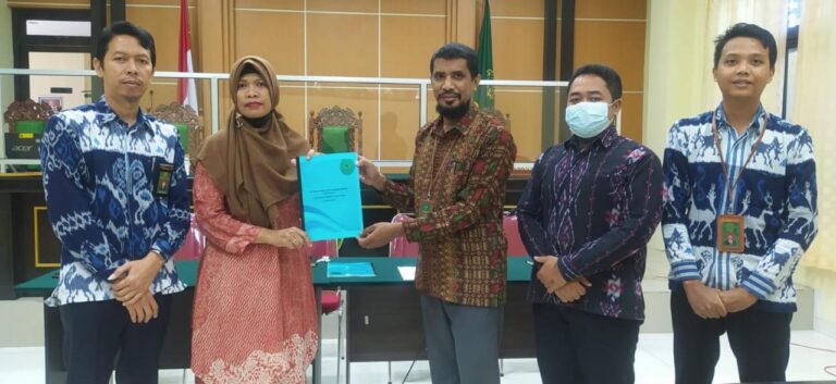 Read more about the article PELAKSANAAN EKSPOSE HASIL PENGAWASAN OLEH HAKIM PENGAWAS BIDANG TRIWULAN KEDUA PENGADILAN AGAMA LARANTUKA