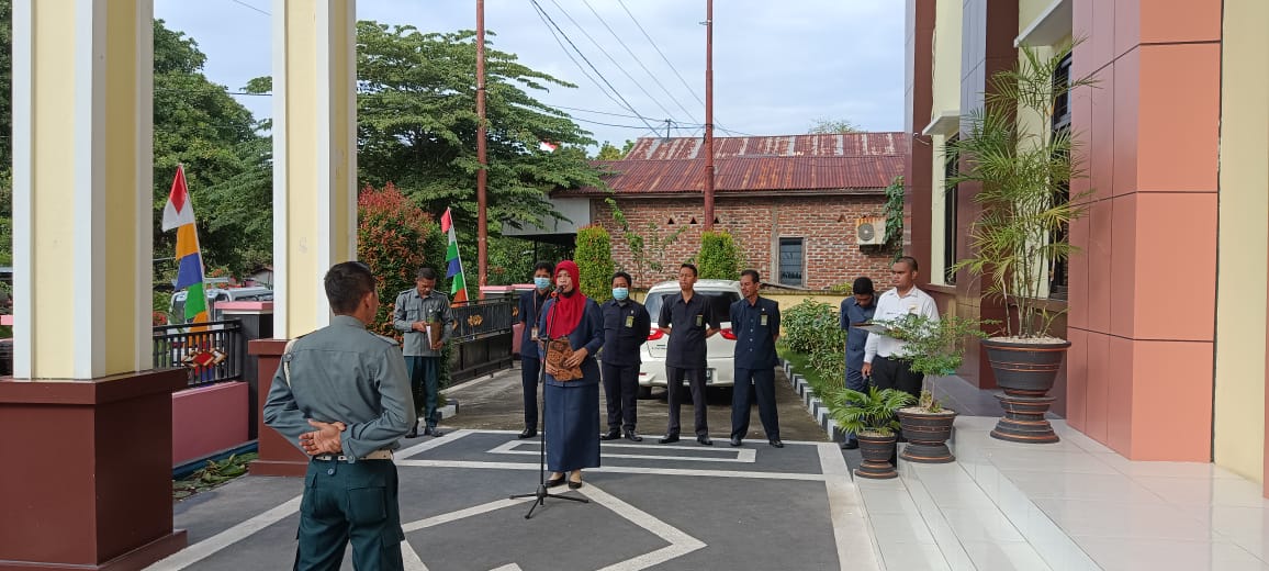 You are currently viewing UPACARA BENDERA DALAM RANGKA MEMPERINGATI HUT KEMERDEKAAN REPUBLIK INDONESIA KE 77 TAHUN