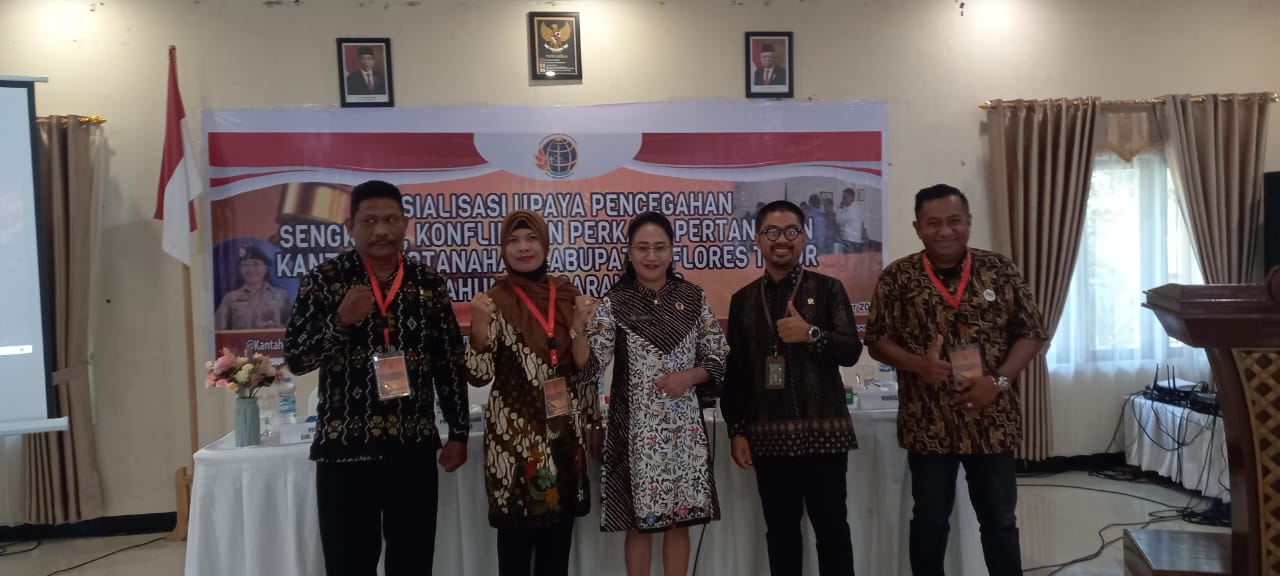 You are currently viewing KETUA PA LARANTUKA MENJADI SALAH SATU NARASUMBER DALAM KEGIATAN SOSIALISASI UPAYA PENCEGAHAN SENGKETA, KONFLIK DAN PERKARA PERTANAHAN YANG DISELENGGARAKAN OLEH BPN KABUPATEN FLORES TIMUR