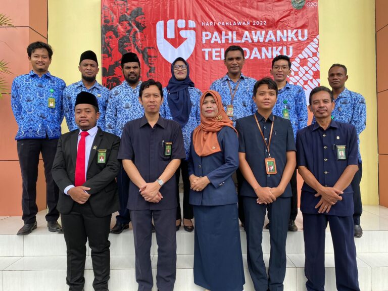 Read more about the article PELAKSANAAN UPACARA BENDERA DALAM RANGKA MEMPERINGATI HARI PAHLAWAN PADA PENGADILAN AGAMA LARANTUKA TAHUN 2022
