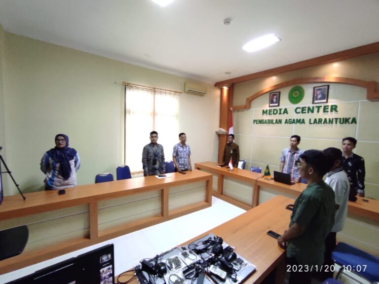 Read more about the article PENGADILAN AGAMA LARANTUKA MENGIKUTI PEMBUKAAN KEGIATAN BIMBINGAN TEKNIS SECARA DARING TAHUN 2023 DAN PEMBINAAN OLEH YM KETUA MAHKAMAH AGUNG RI