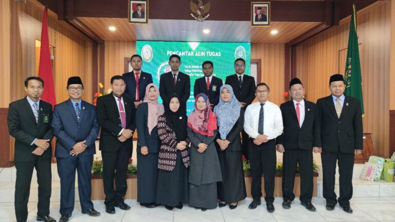 Read more about the article KETUA PENGADILAN AGAMA LARANTUKA MENGHADIRI PERPISAHAN DAN PENGANTAR ALIH TUGAS WAKIL KETUA PENGADILAN TINGGI AGAMA KUPANG
