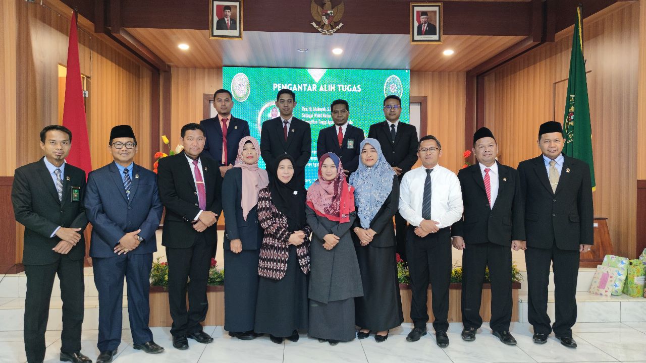You are currently viewing KETUA PENGADILAN AGAMA LARANTUKA MENGHADIRI PERPISAHAN DAN PENGANTAR ALIH TUGAS WAKIL KETUA PENGADILAN TINGGI AGAMA KUPANG
