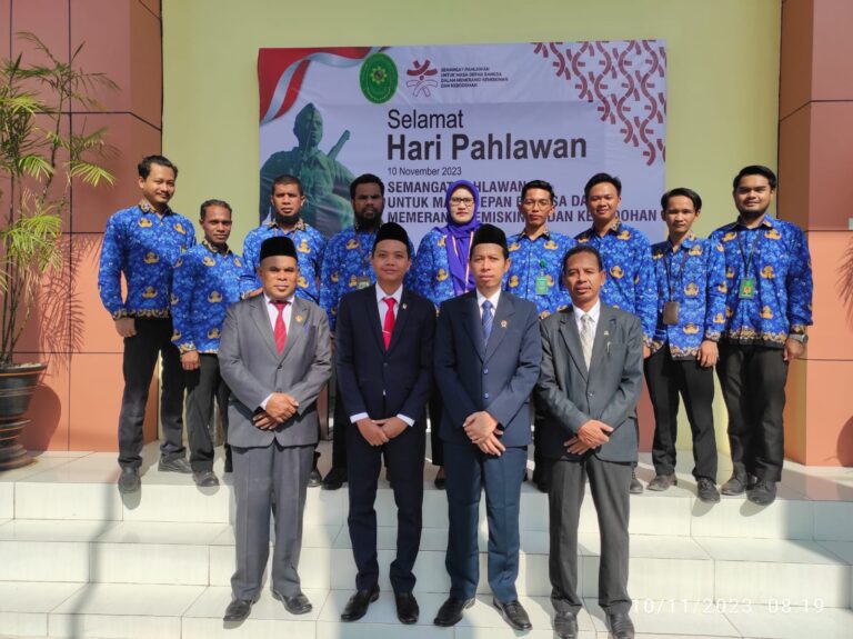 Read more about the article PELAKSANAAN UPACARA BENDERA DALAM RANGKA MEMPERINGATI HARI PAHLAWAN  PADA PENGADILAN AGAMA LARANTUKA TAHUN 2023 