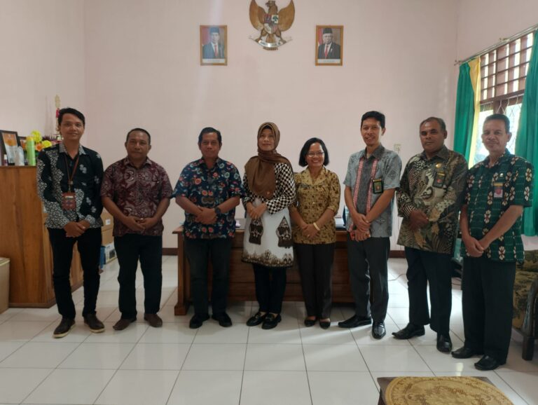 Read more about the article KUNJUNGAN SILATURAHMI PENGADILAN AGAMA LARANTUKA KE DINAS KEPENDUDUKAN DAN PENCATATAN SIPIL KABUPATEN FLORES TIMUR. 