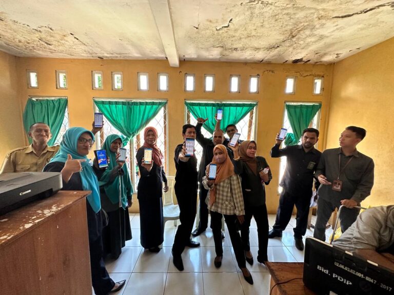 Read more about the article SELURUH PEGAWAI PENGADILAN AGAMA LARANTUKA MELAKSANAKAN PENGURUSAN IDENTITAS KEPENDUDUKAN DIGITAL DI KANTOR DINAS KEPENDUDUKAN DAN PENCATATAN SIPIL KABUPATEN FLORES TIMUR