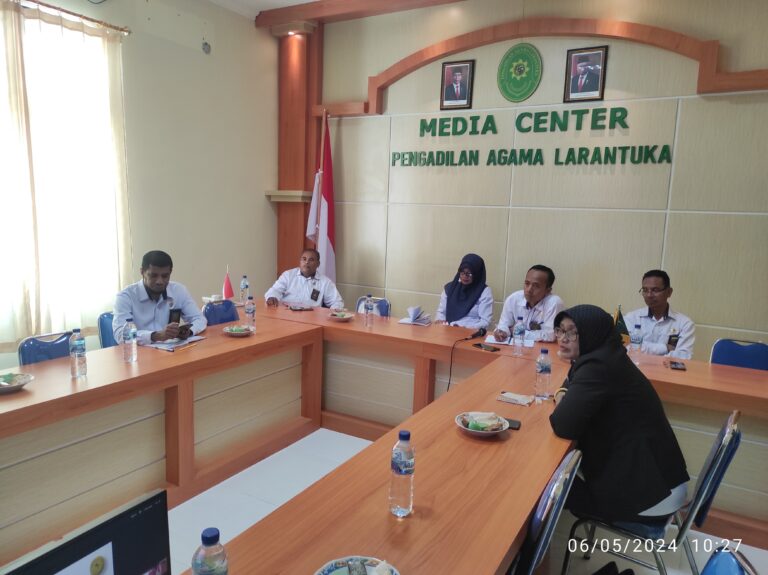 Read more about the article PA Larantuka Ikuti Sosialisasi Hasil Rapat Koordinasi BADILAG MA RI oleh KPTA KUPANG