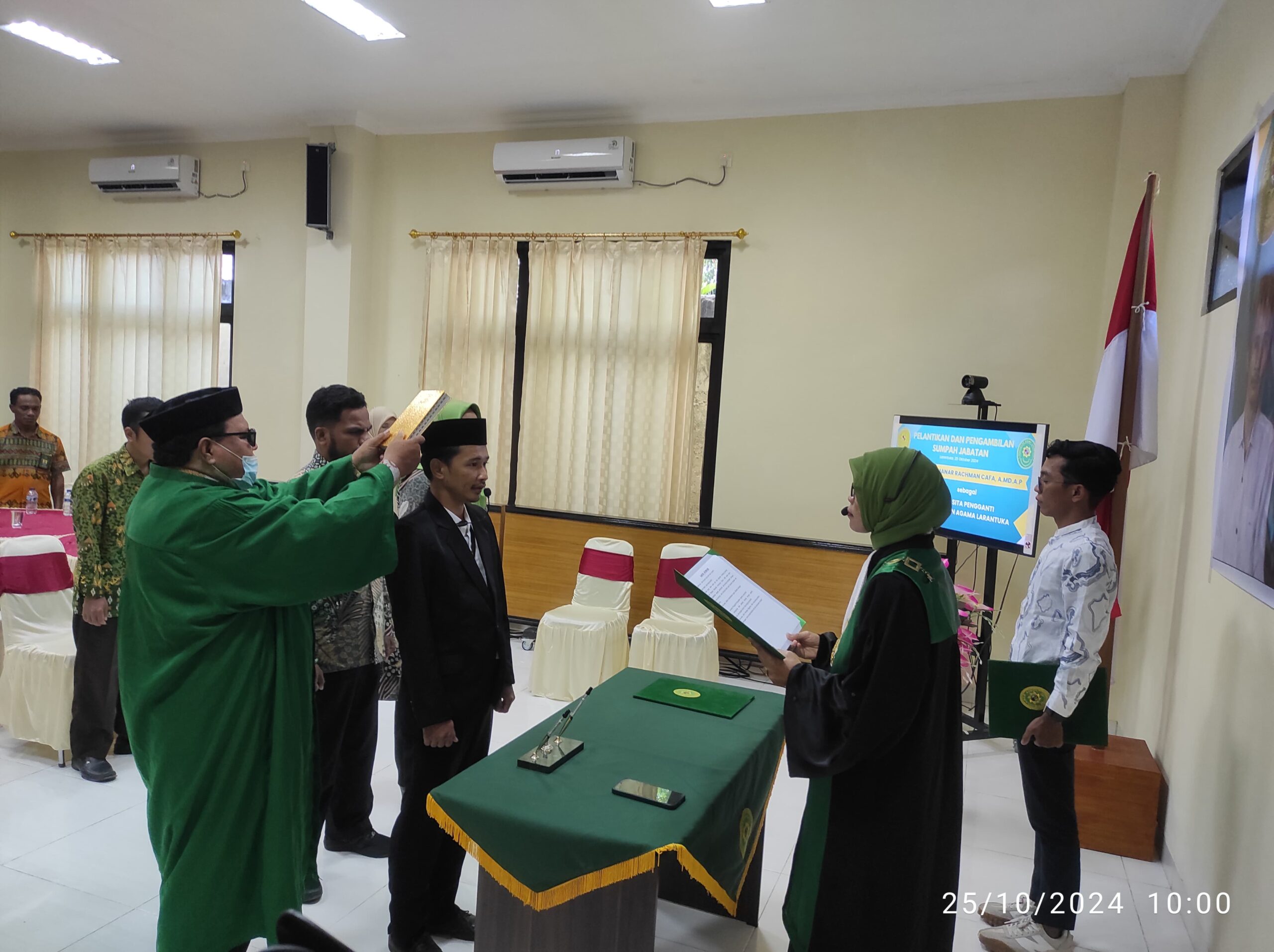 You are currently viewing PELANTIKAN DAN PENGAMBILAN SUMPAH JABATAN JURUSITA PENGGANTI PADA PENGADILAN AGAMA LARANTUKA