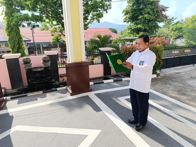 Read more about the article Semangat Baru di Senin Pagi: Apel Pagi Pengadilan Agama Larantuka