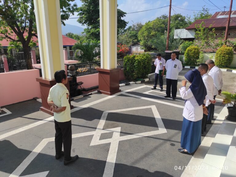 Read more about the article Apel Pagi Pengadilan Agama Larantuka : Memupuk Semangat dan Kebersamaan