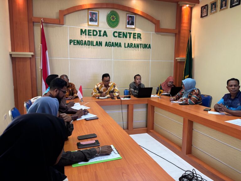Read more about the article Pengadilan Agama Larantuka Gelar Rapat Strategis Bahas Langkah Akhir Tahun 2024