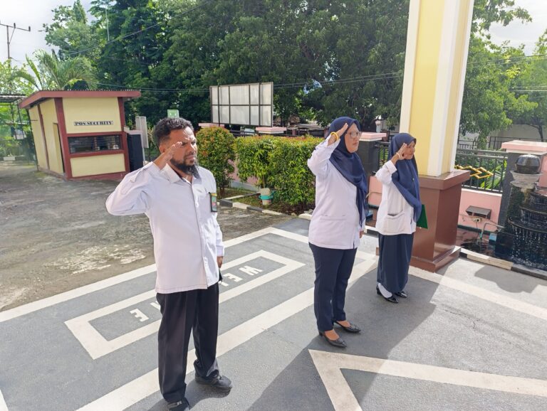 Read more about the article Disiplin Tanpa Libur: Apel Pagi Terakhir di Tahun 2024 di Pengadilan Agama Larantuka