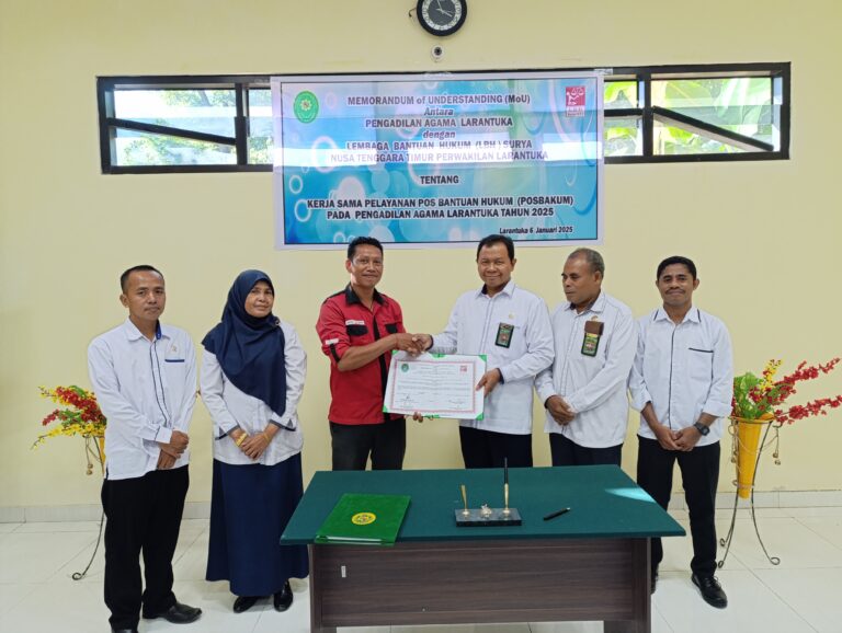 Read more about the article Sinergi Pengadilan Agama Larantuka dan LBH Surya NTT: Tingkatkan Pelayanan Posbakum Demi Akses Keadilan Tahun 2025
