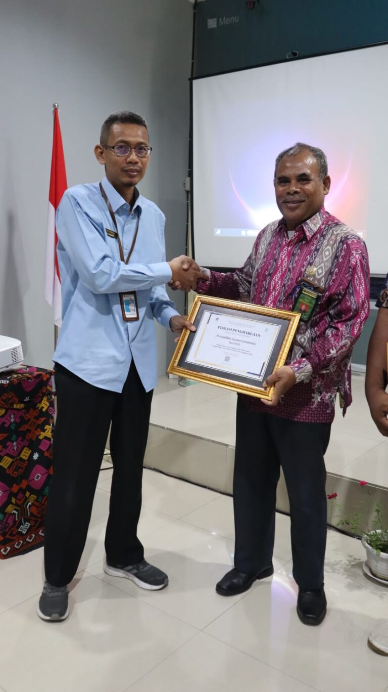 Read more about the article Pengadilan Agama Larantuka Terima Penghargaan IKPA Terbaik untuk Kategori Pagu < Rp 1 Miliar Tahun 2024