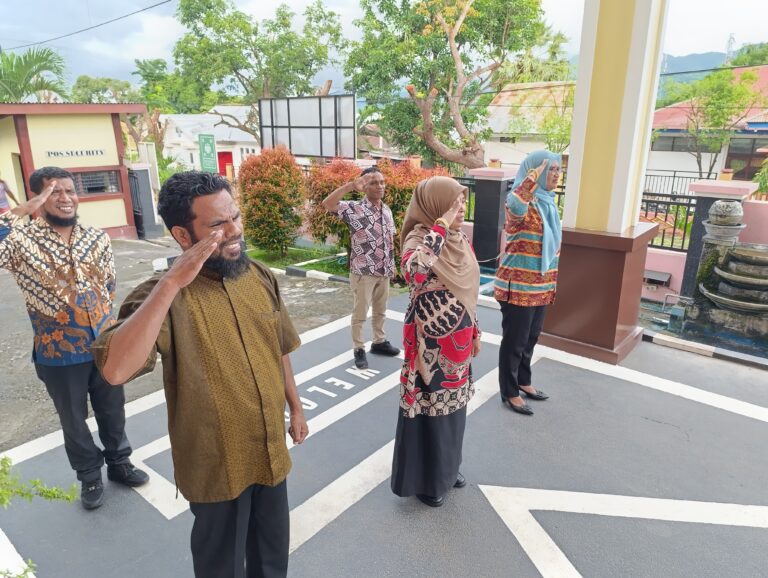 Read more about the article Apel Sore Pengadilan Agama Larantuka: Semangat Kebersamaan dan Disiplin di Bimbingan Wakil Ketua Rochmat Hidayat
