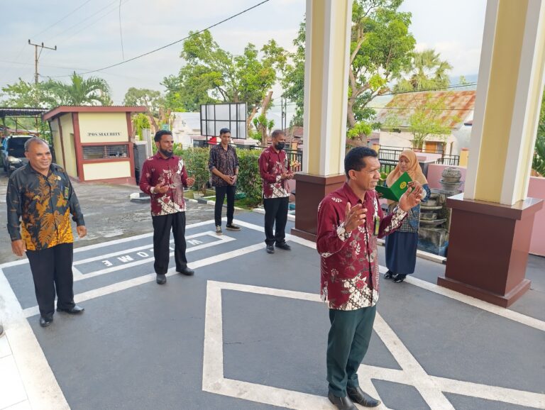 Read more about the article Disiplin dan Dedikasi: Pengadilan Agama Larantuka Gelar Apel Sore