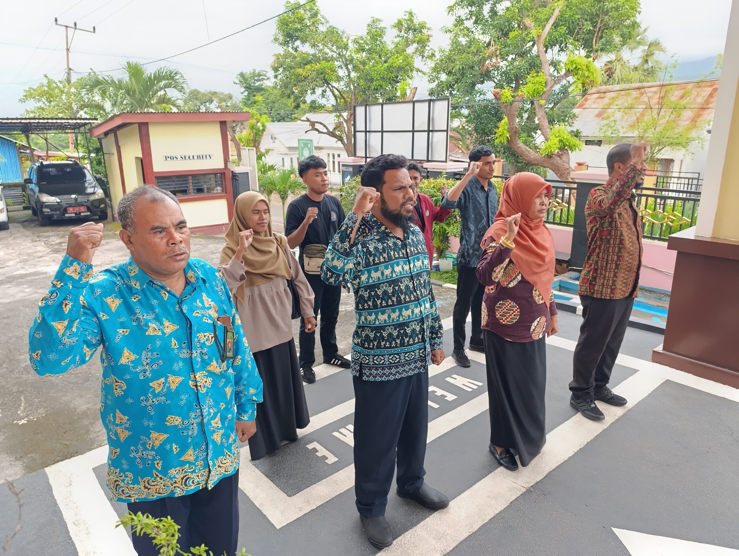 You are currently viewing Menutup Pekan dengan Khidmat, Pengadilan Agama Larantuka Gelar Apel Sore