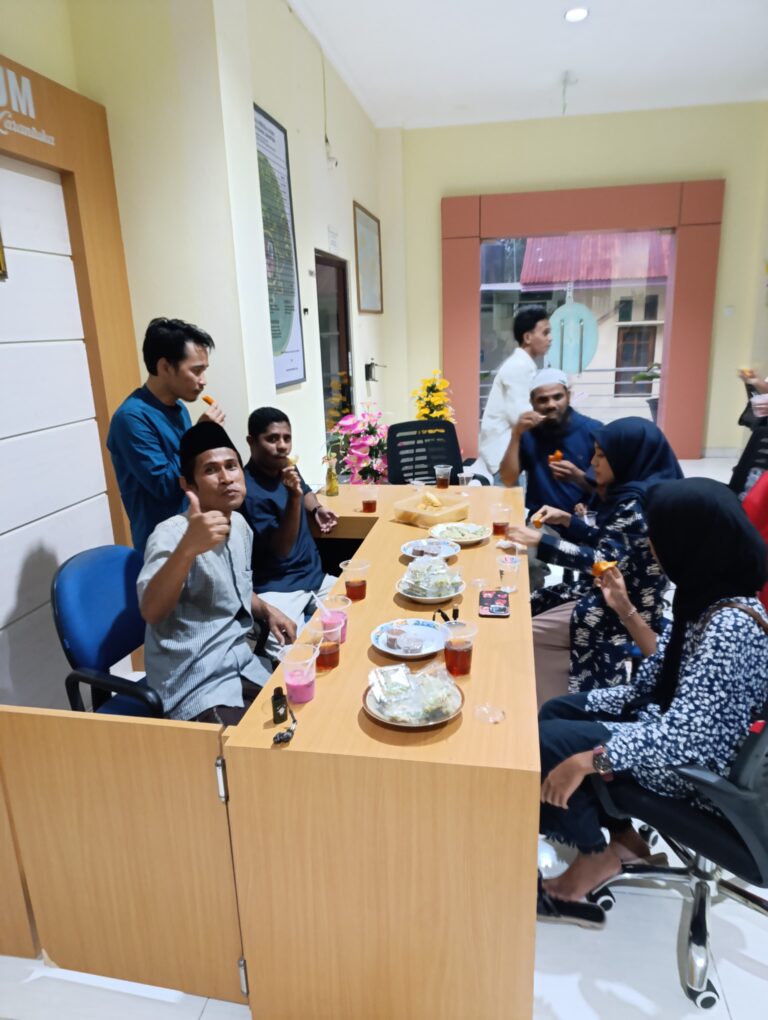 Read more about the article Kebersamaan dalam Iman: Keluarga Besar Pengadilan Agama Larantuka Gelar Buka Puasa dan Shalat Tarawih Berjamaah