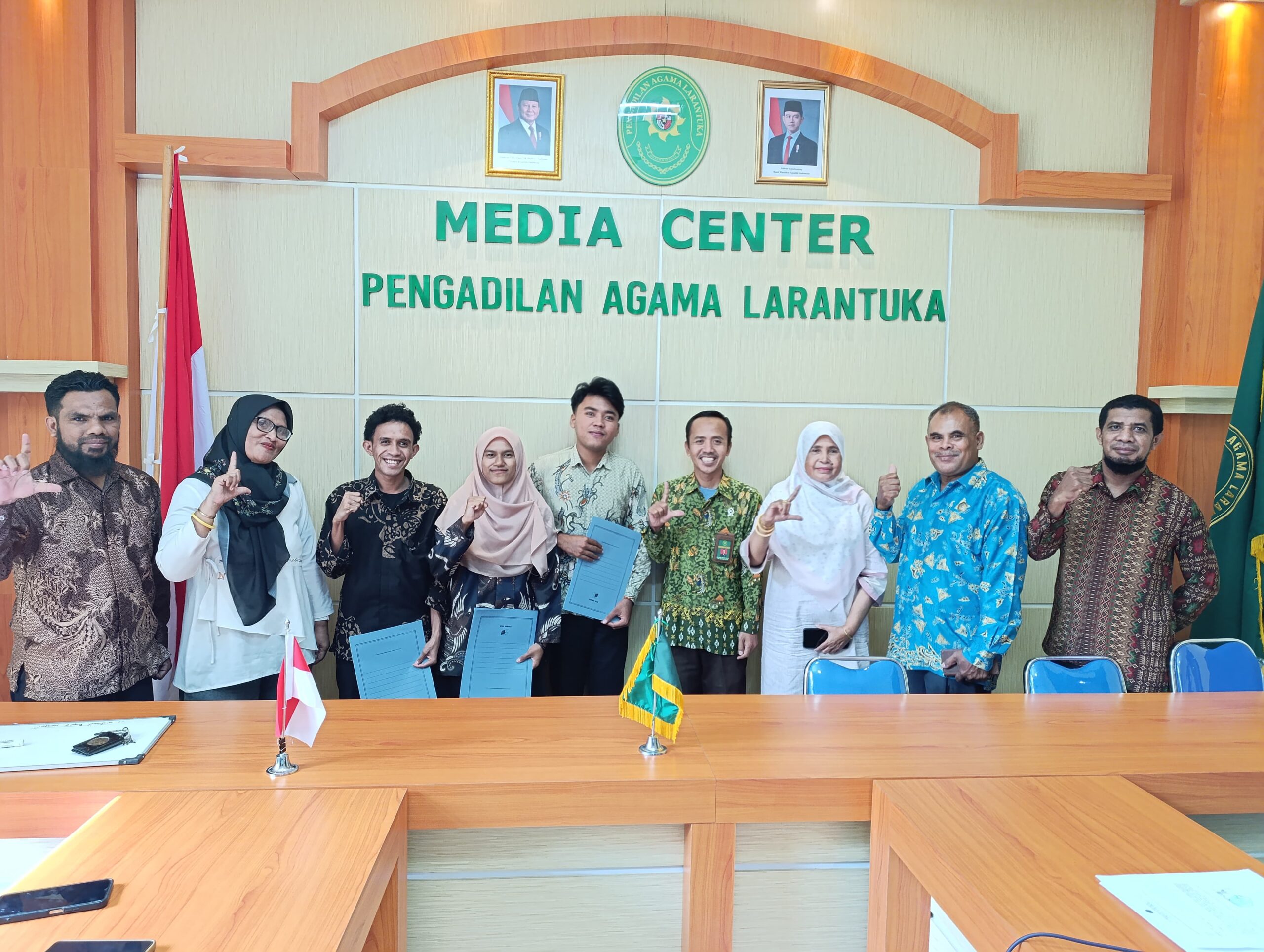 You are currently viewing Pelepasan Mahasiswa PKL Universitas Muhammadiyah Kupang di Pengadilan Agama Larantuka: Momentum Berharga Menuju Profesionalisme Hukum