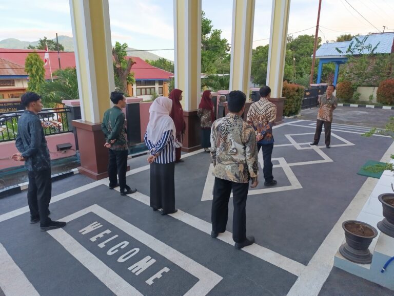 Read more about the article Semangat Menjelang Akhir Pekan, Pengadilan Agama Larantuka Gelar Apel Sore Penuh Khidmat