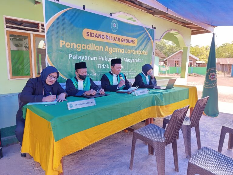Read more about the article Usai Sidang, Buku Nikah dan KK/Akta Kelahiran Langsung di Tangan: Layanan Terpadu Hadirkan Kepastian Hukum di Desa Kolaka