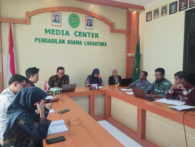 Read more about the article Rapat Evaluasi Triwulan II: Refleksi Capaian dan Strategi Peningkatan Kinerja