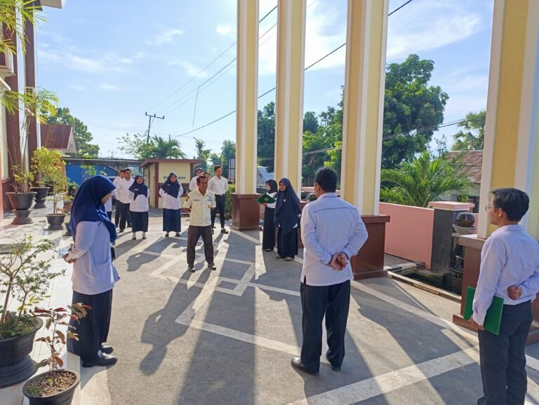 Read more about the article Penguatan Disiplin dan Semangat Kerja di Awal Pekan: Apel Pagi PA Larantuka