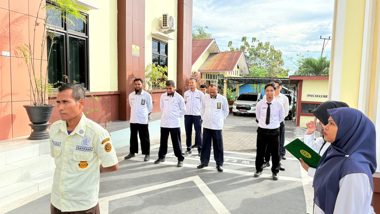 You are currently viewing Semangat Baru di Pekan Terakhir Agustus: Apel Pagi PA Larantuka