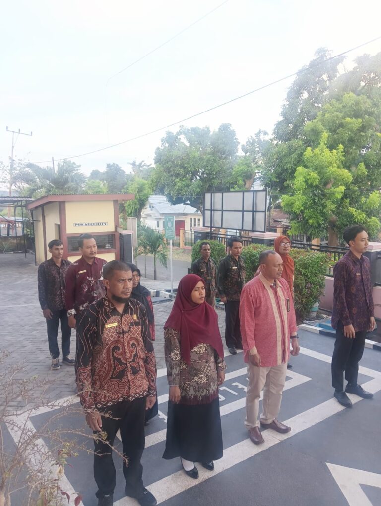 Read more about the article Apel Jumat Sore: Ketua PA Larantuka Ingatkan Kebersihan dan Pentingnya ETR Pegawai
