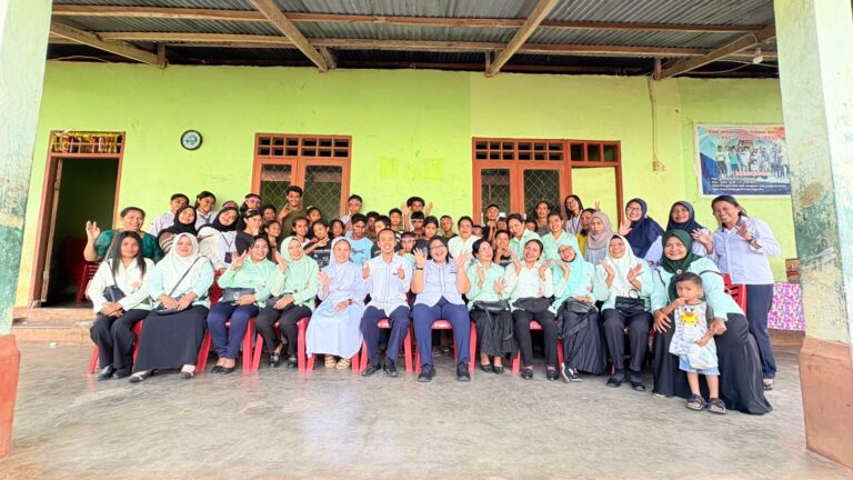Read more about the article Dharmayukti Karini Cabang Larantuka Gelar Anjangsana dan Berbagi Kasih di SLB Pac Damian Weri
