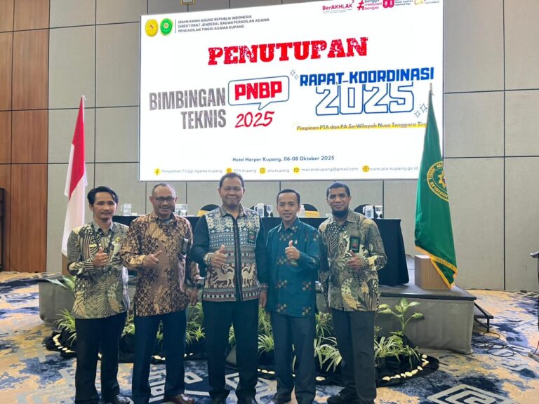 Read more about the article PA Larantuka Borong Penghargaan: IKPA 100% Sempurna, e-Court 100%, dan Mediator Berprestasi Nasional
