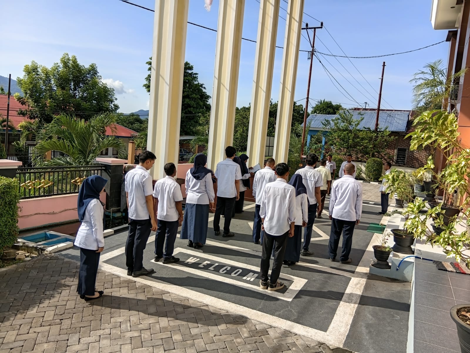 You are currently viewing Apel Pagi PA Larantuka: Kerja Tulus dan Sepenuh Hati Demi Pelayanan Publik yang Unggul