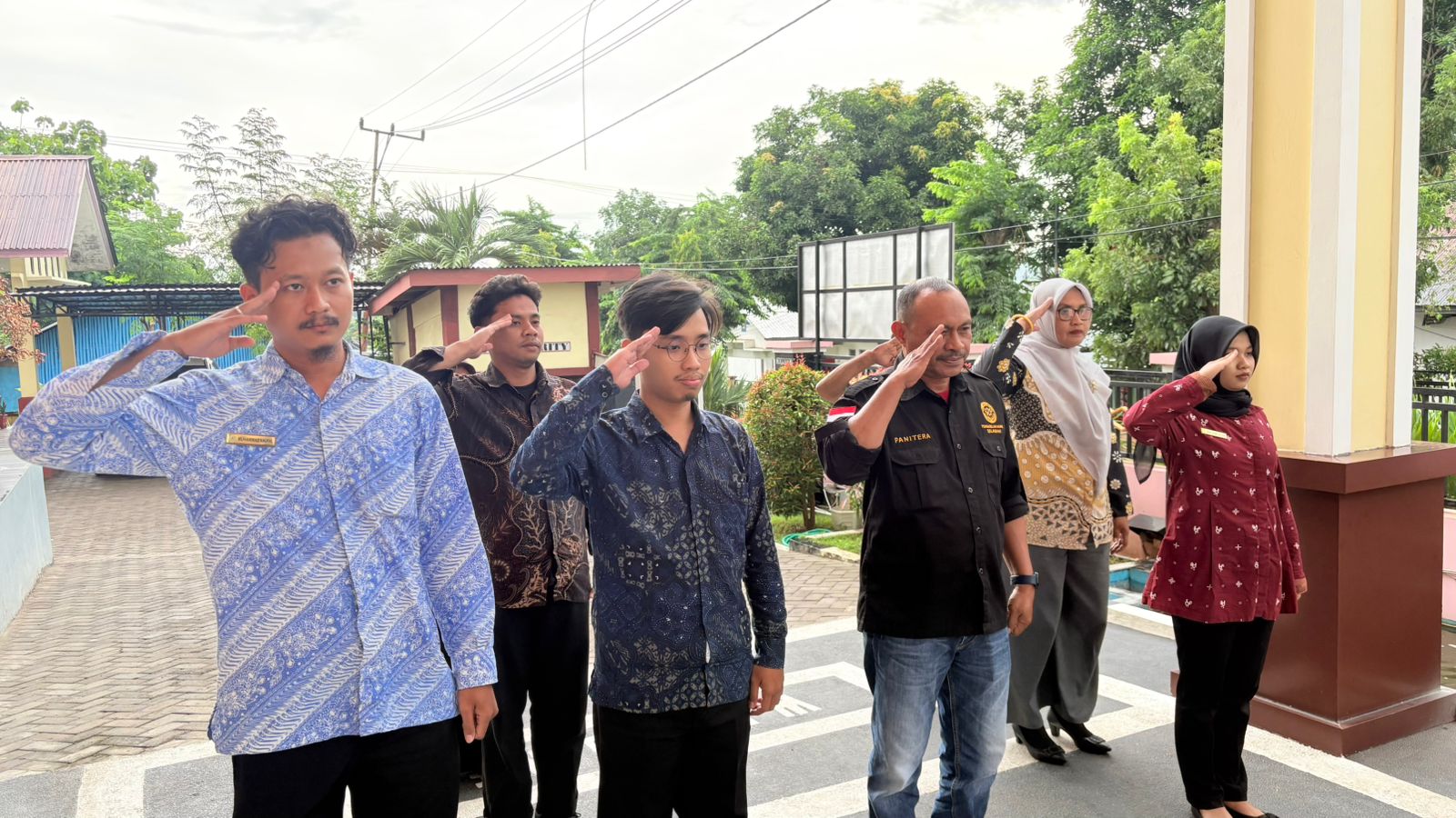 You are currently viewing PENGADILAN AGAMA LARANTUKA PERKUAT KOMITMEN KINERJA TAHUN MENDATANG MELALUI APEL SORE KHIDMAT