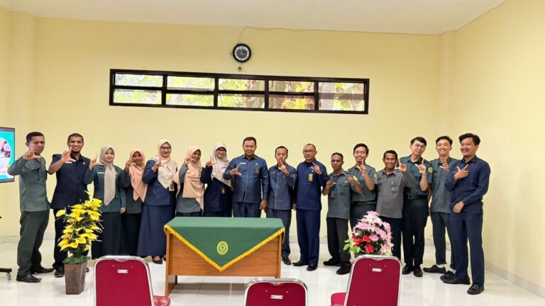 Read more about the article PA Larantuka Gelar Penandatanganan Perjanjian Kinerja, Pakta Integritas, dan Maklumat Pelayanan Tahun 2026