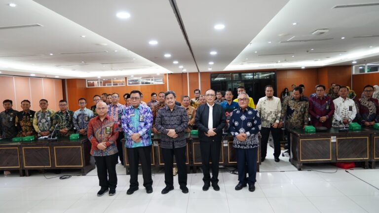 Read more about the article Ketua PA Larantuka Wakili PTA Kupang di Pembekalan Hakim Ekonomi Syariah, Dapat Arahan Khusus dari Pimpinan MA RI