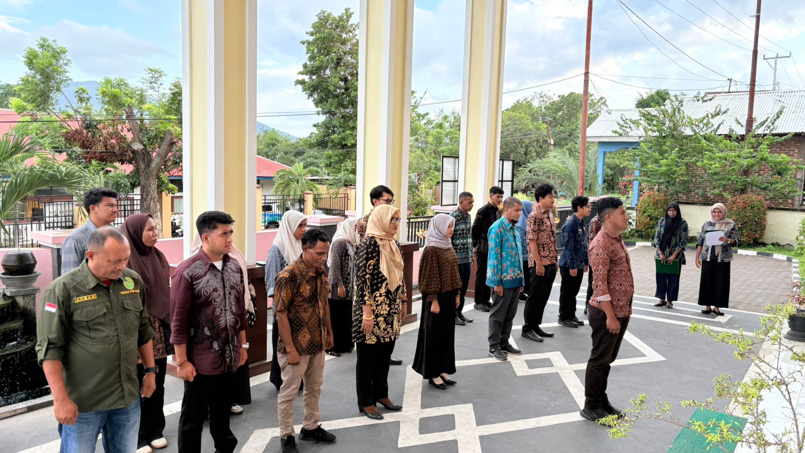 Read more about the article Apel Sore PA Larantuka: Apresiasi Kinerja Pegawai dan Sambut Kebersamaan Baru