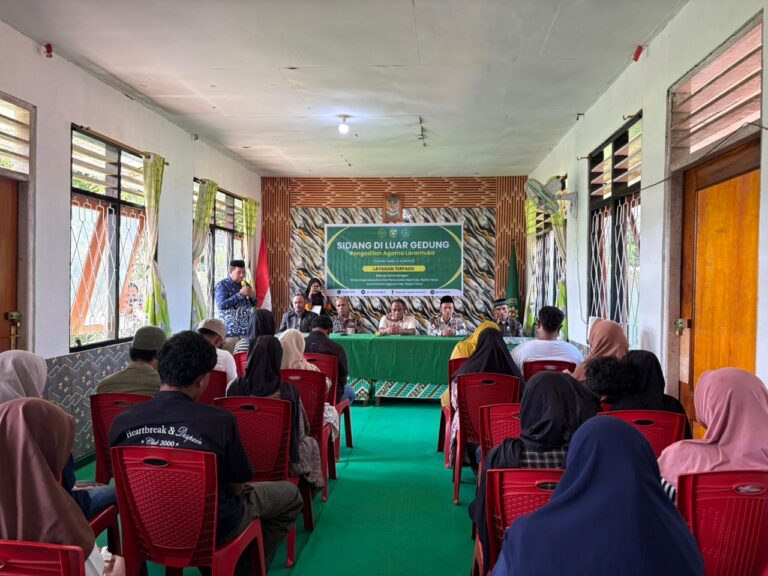 Read more about the article PA Larantuka Gelar Sidang Keliling di Kelurahan Waiwerang Kota, Hadirkan Akses Keadilan hingga Pelosok Adonara Timur