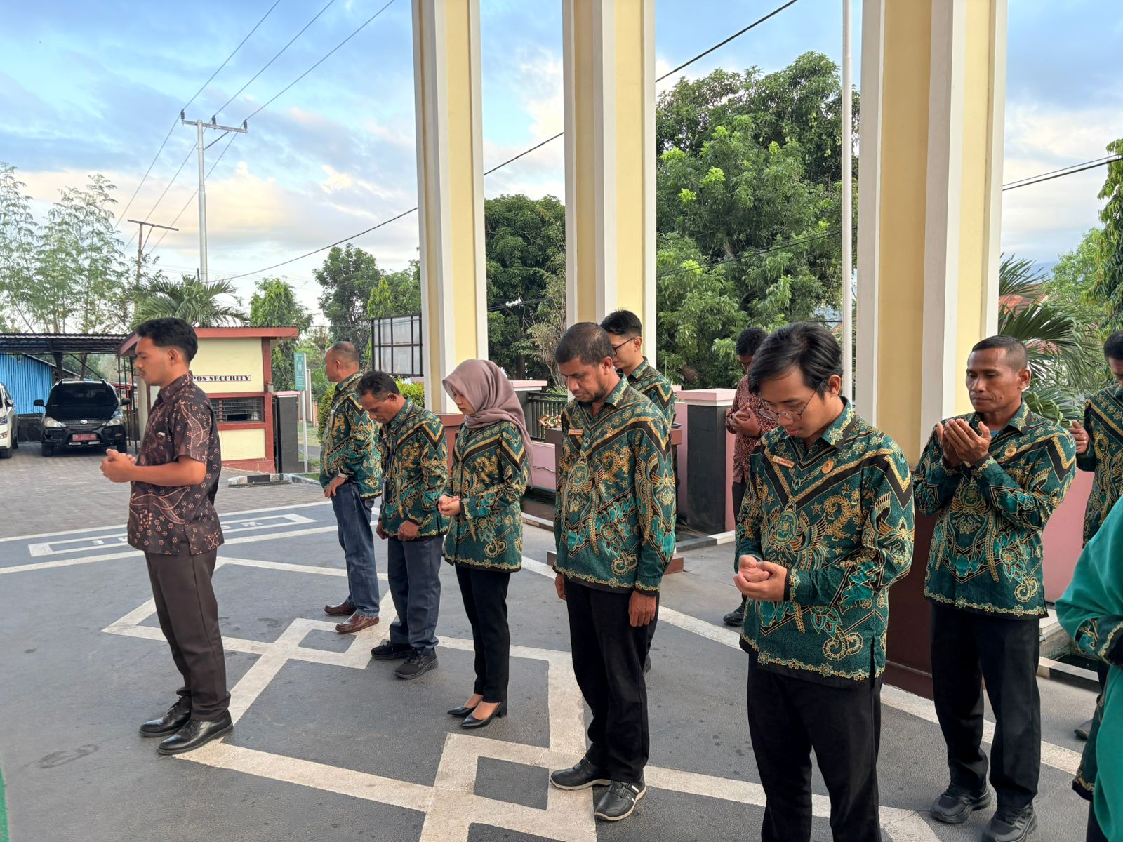You are currently viewing Wakil Ketua Tekankan Kelengkapan Data Triwulan dan Kesiapan Sidang Keliling dalam Apel Sore