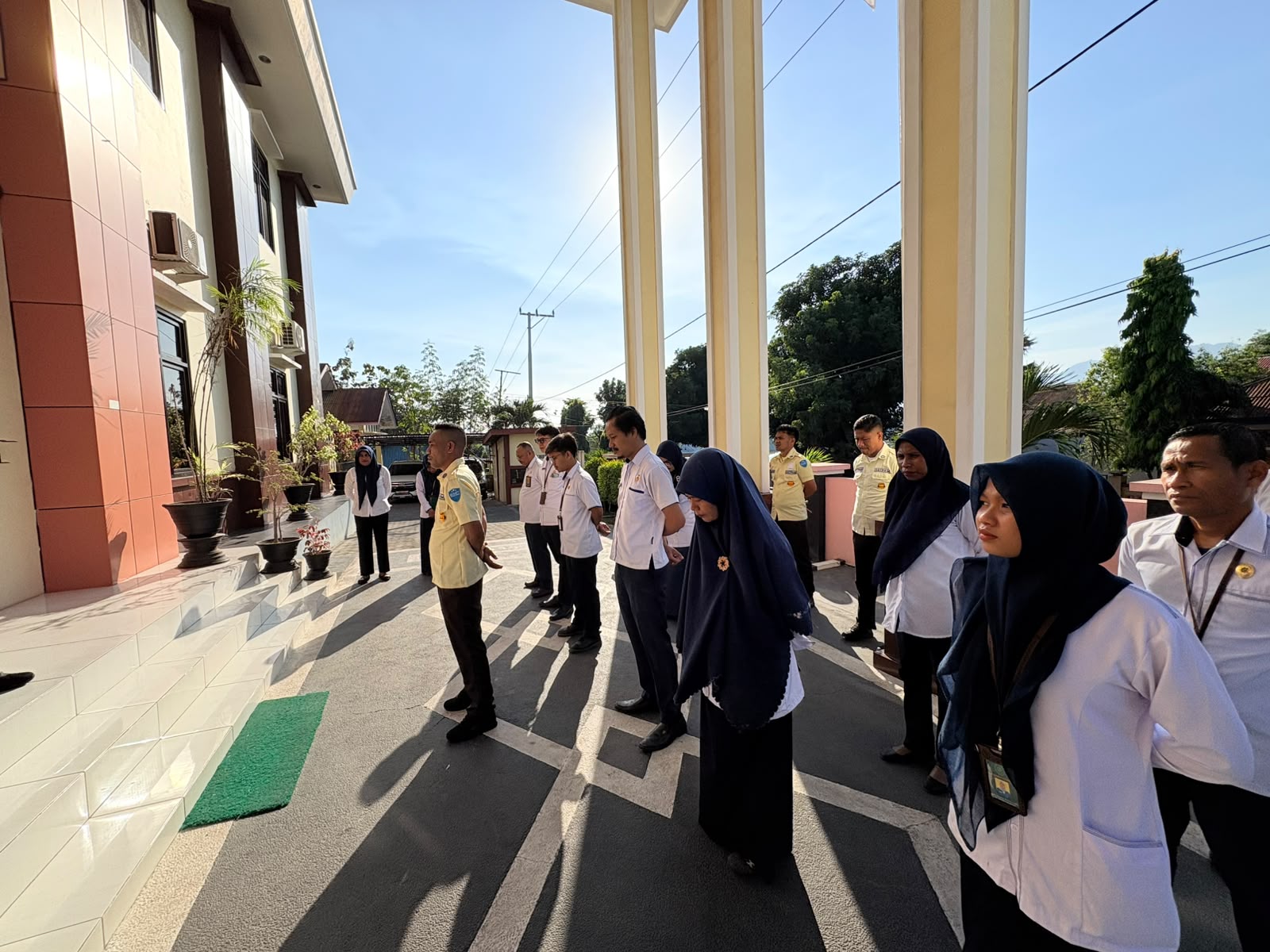 You are currently viewing Ketua PA Larantuka Ajak Aparatur Terus Belajar dan Menjaga Integritas