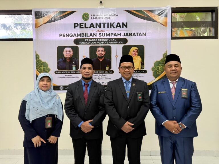 Read more about the article Semangat Baru, Langkah Baru: Pengadilan Agama Larantuka Lantik Tiga Pejabat Struktural untuk Wujudkan Peradilan yang Semakin Maju