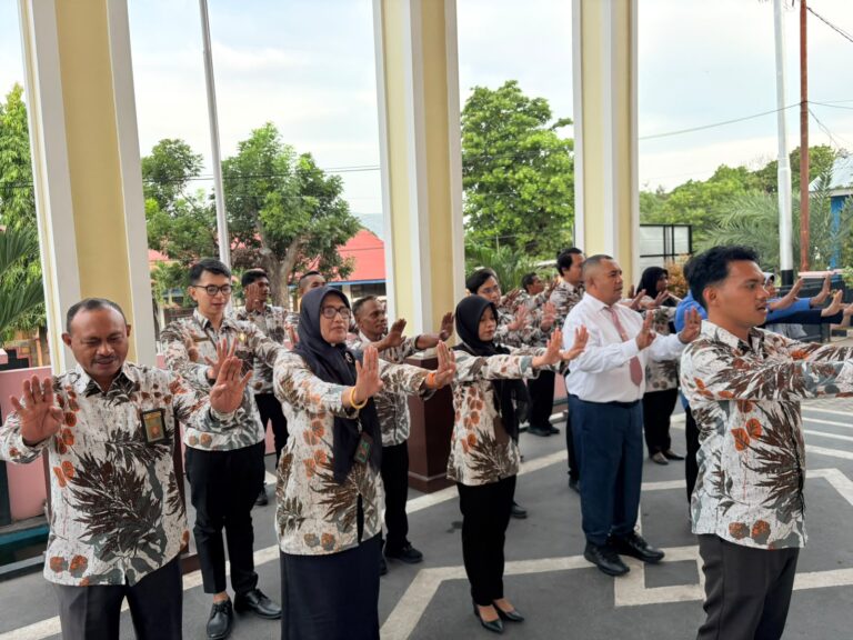Read more about the article Apel Sore PA Larantuka: Optimalisasi Kinerja Kesekretariatan dan Kepaniteraan Melalui Monitoring dan Evaluasi Berkala