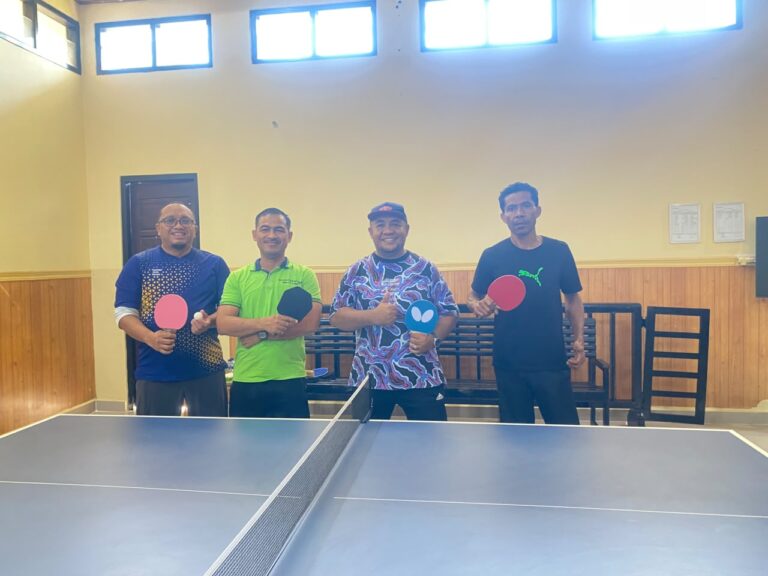 Read more about the article Pererat Sinergi, PA dan PN Larantuka Gelar Tenis Meja Bersama