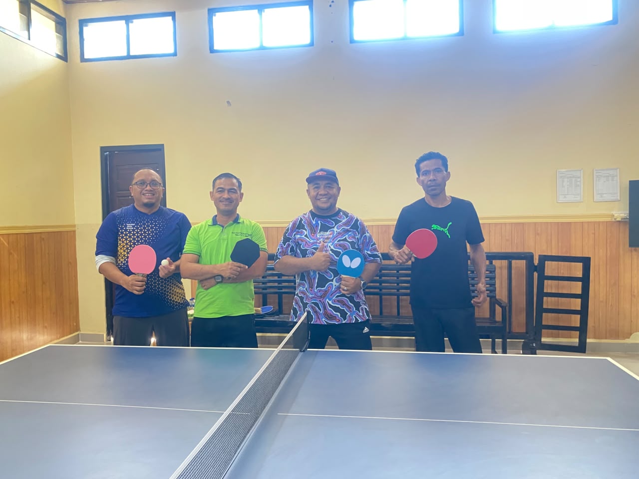 Read more about the article Pererat Sinergi, PA dan PN Larantuka Gelar Tenis Meja Bersama