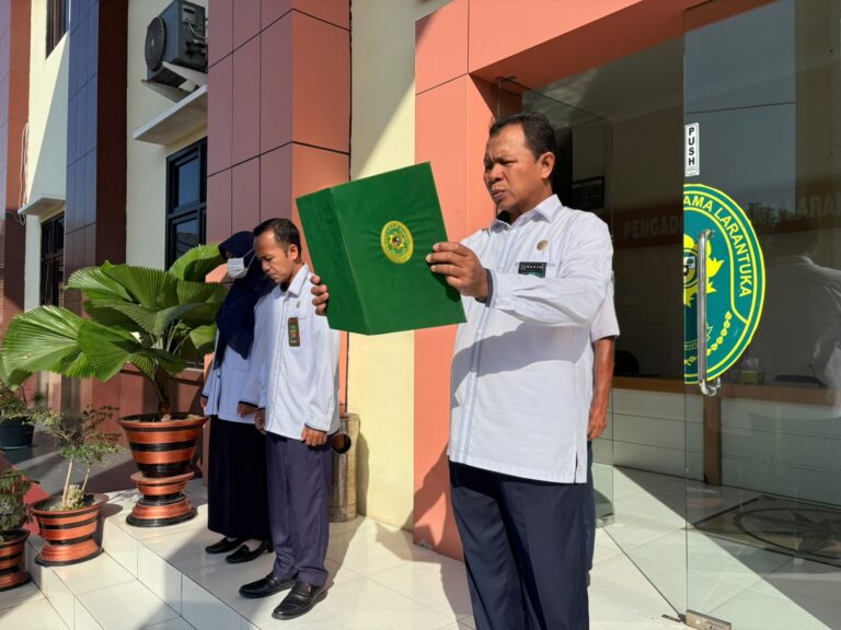 Read more about the article Pengadilan Agama Larantuka Gelar Apel Pagi, Ketua Tegaskan Persiapan Pengawasan Triwulan III